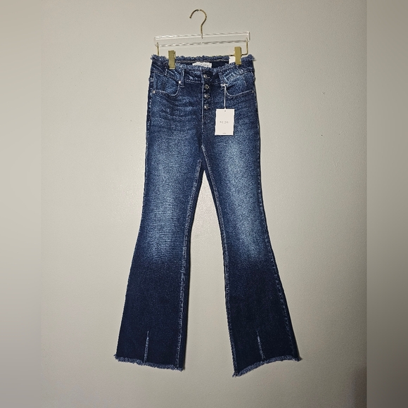 NWT KanCan Flare Jeans Midrise Button Fly Frayed Hem Size 7/27 - Picture 1 of 6